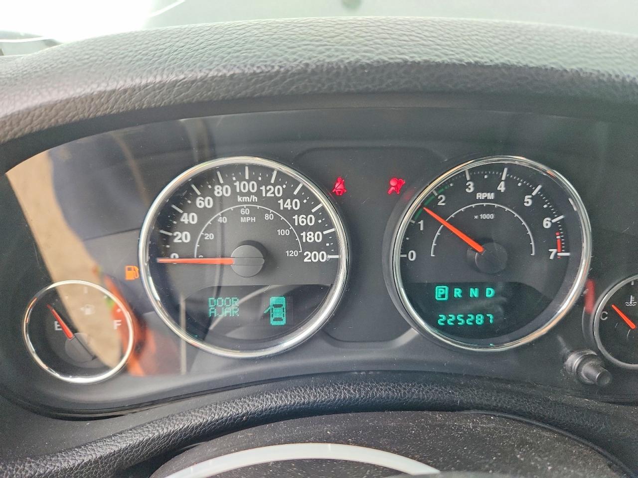 2012 Jeep Wrangler Unlimited Sport Green vin: 1C4BJWDG3CL100399