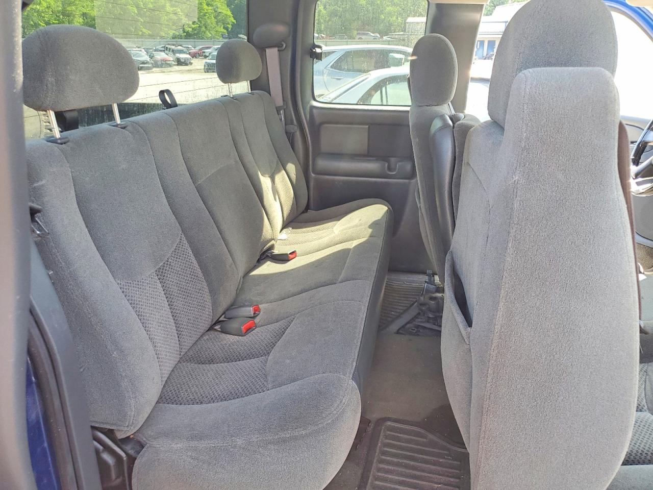 2004 Chevrolet Silverado K1500 Blue vin: 1GCEK19T14E188295