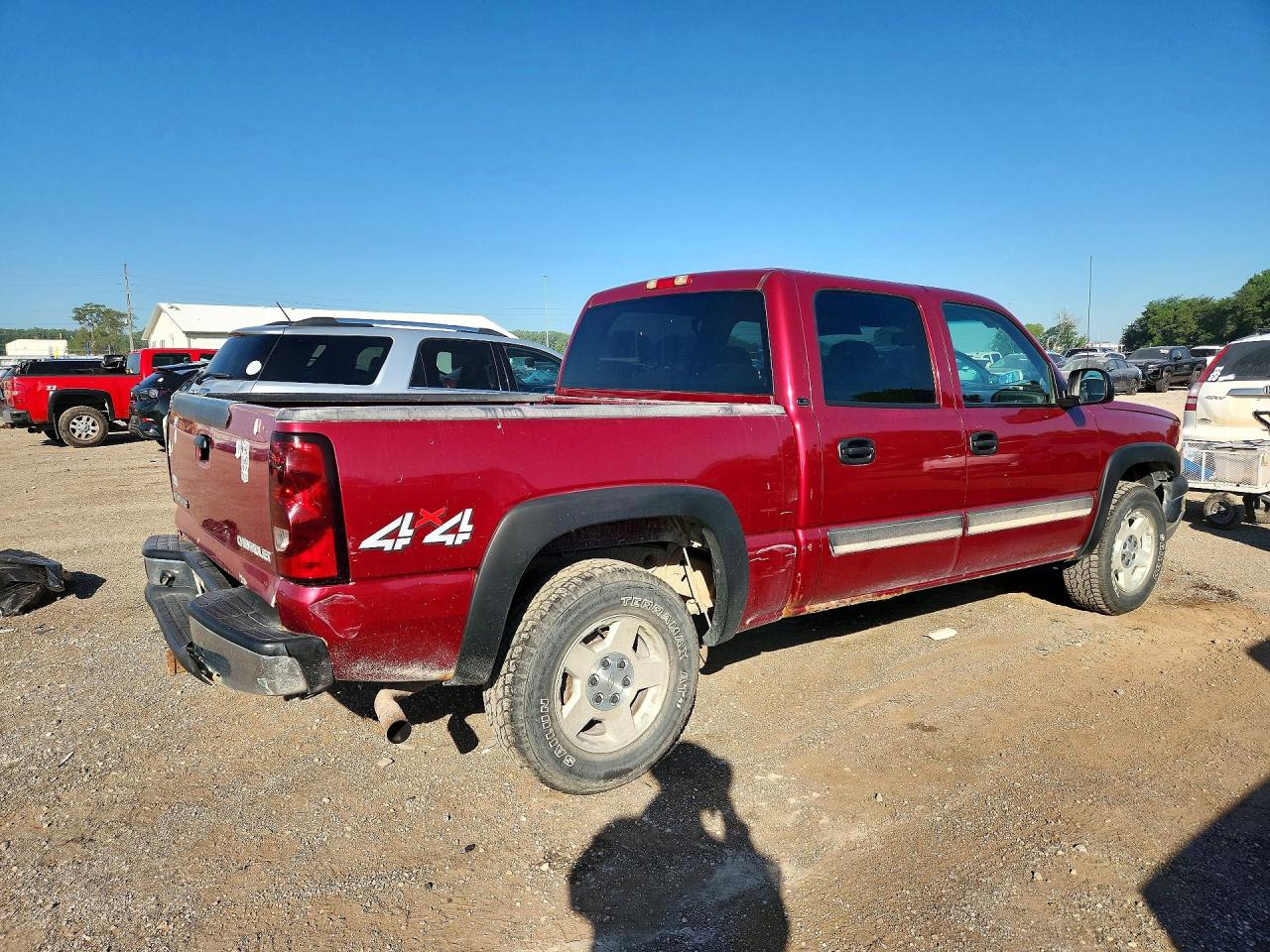 2005 Chevrolet Silverado K1500 Red vin: 2GCEK13T151216706
