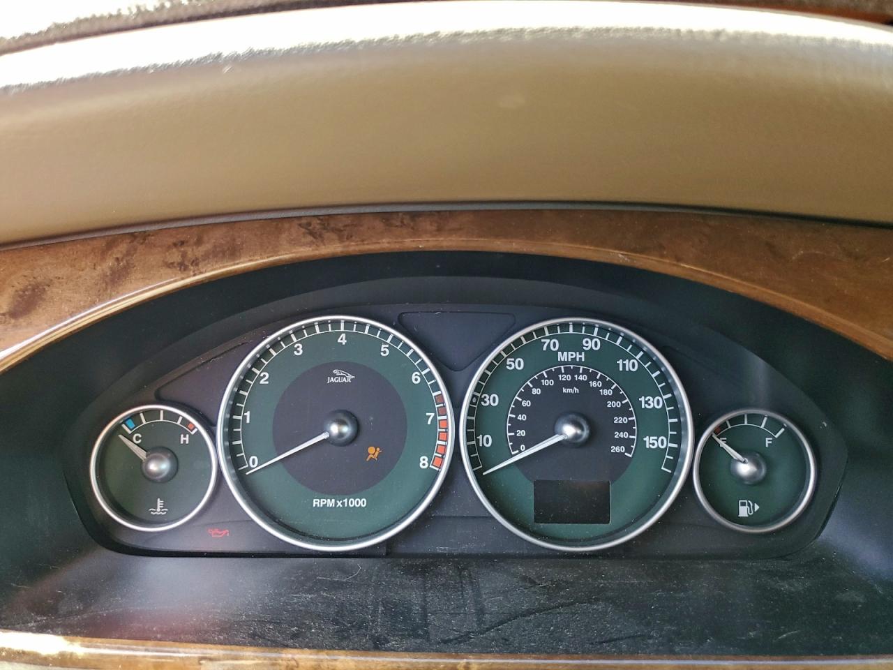 2002 Jaguar X-type 2.5 Silver vin: SAJEA51DX2XC77979