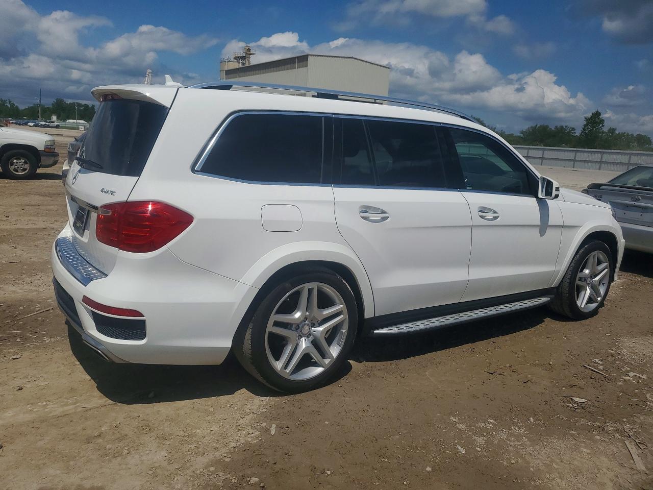 2015 Mercedes-benz Gl 550 4matic White vin: 4JGDF7DE0FA448347