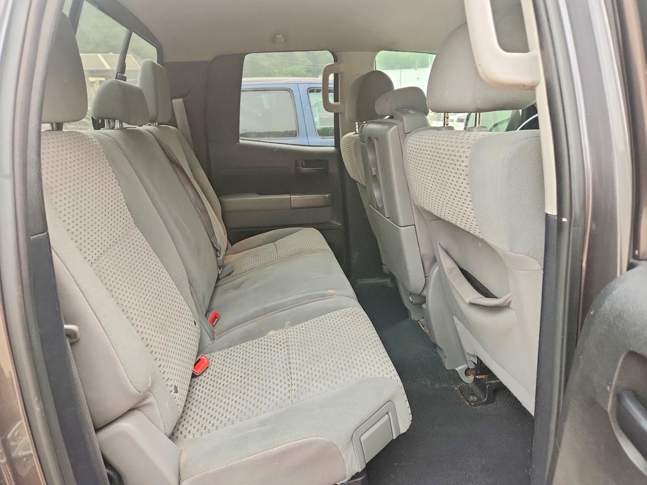 2013 Toyota Tundra Double Cab Sr5 Gray vin: 5TFUM5F1XDX042224