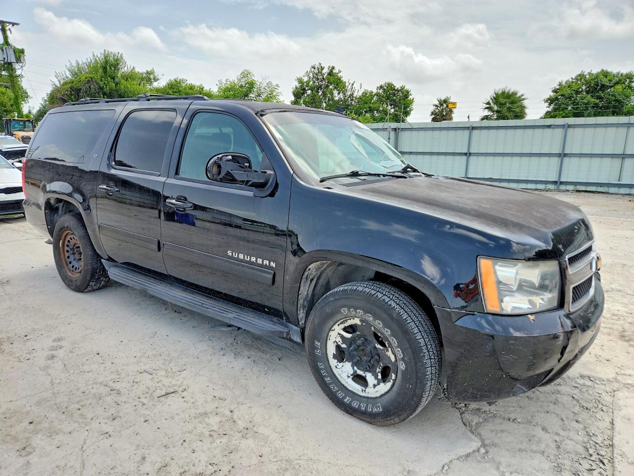 2014 Chevrolet Suburban C1500 Lt Black vin: 1GNSCJE0XER132952