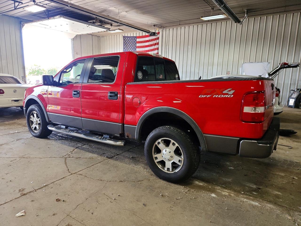 2005 Ford F150 Supercrew Red vin: 1FTPW14525KE58983