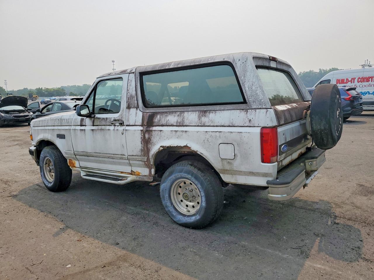 1995 Ford Bronco U100 White vin: 1FMEU15NXSLB15819