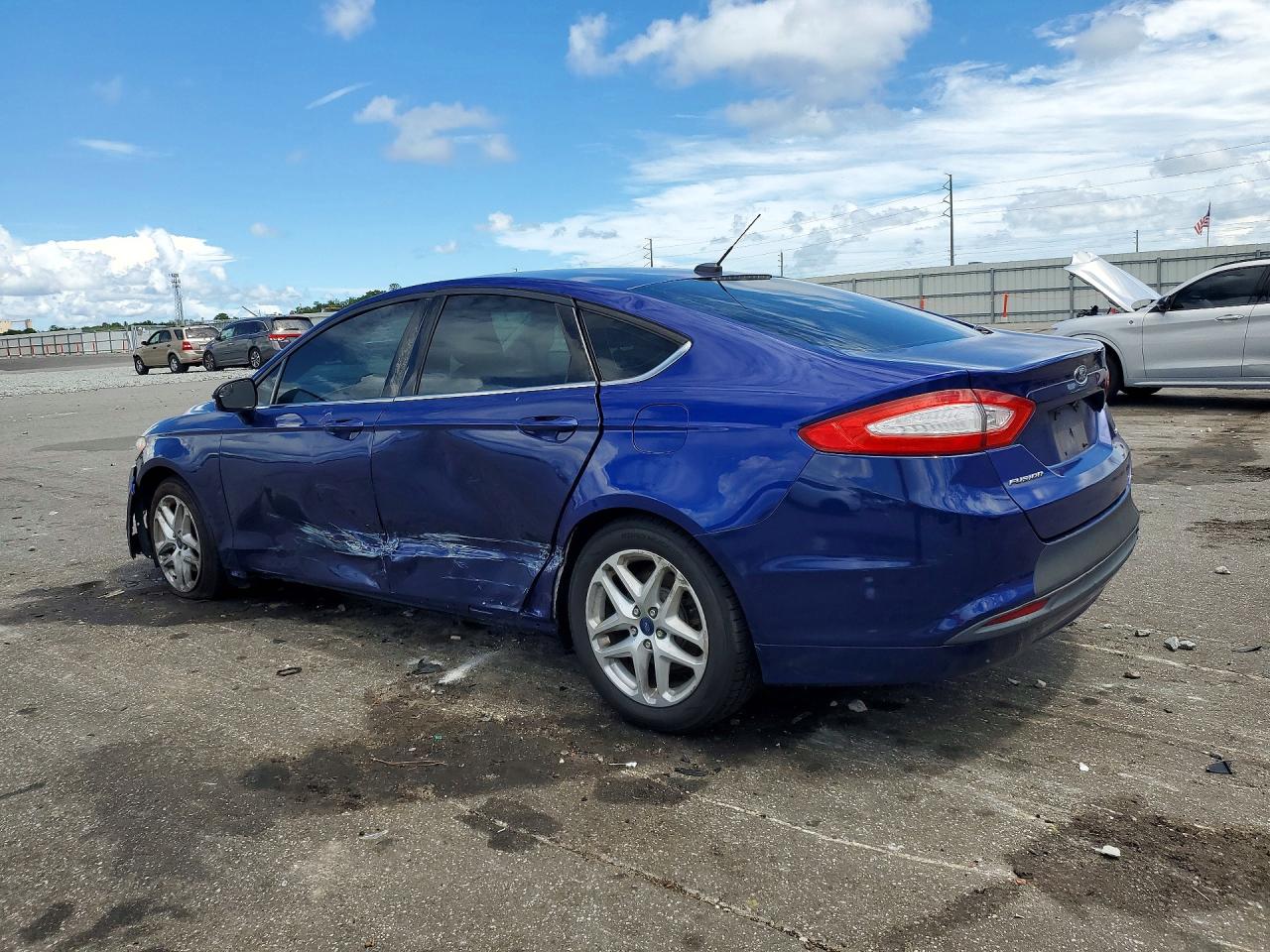 2015 Ford Fusion Se Синий vin: 3FA6P0H74FR102259