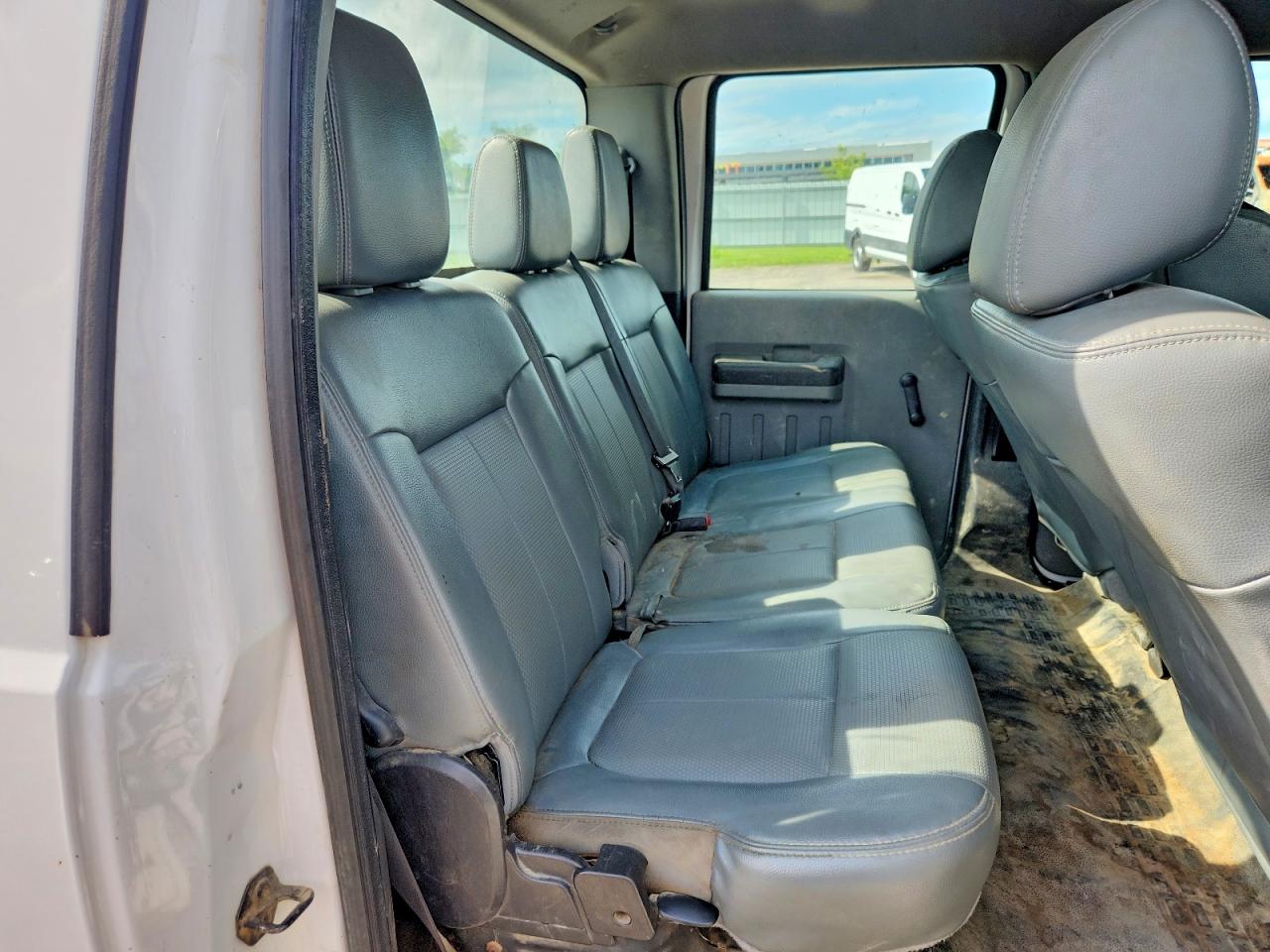 2015 Ford F350 Super Duty White vin: 1FT8W3CT0FEC37382