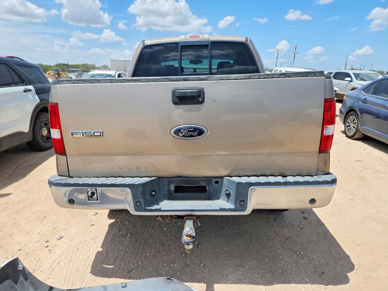 2004 Ford F150 Supercrew Beige vin: 1FTPW14574KC90028