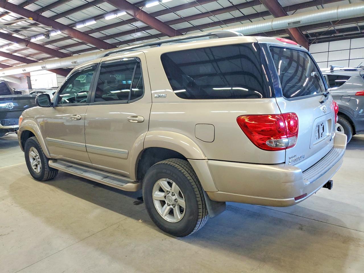 2007 Toyota Sequoia Sr5 Beige vin: 5TDBT44A57S290513