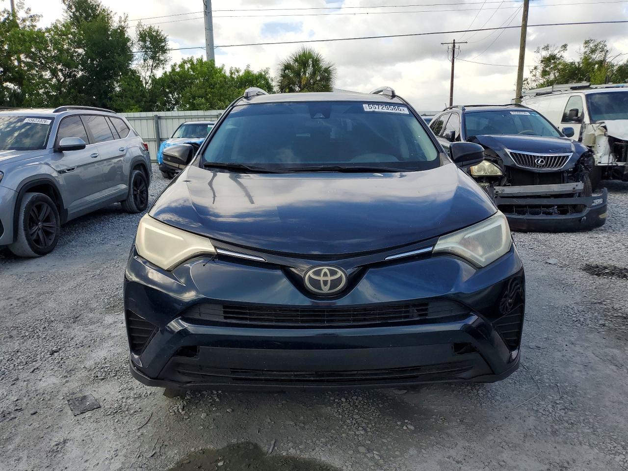 2018 Toyota Rav4 Le Teal vin: JTMZFREV5JJ168386
