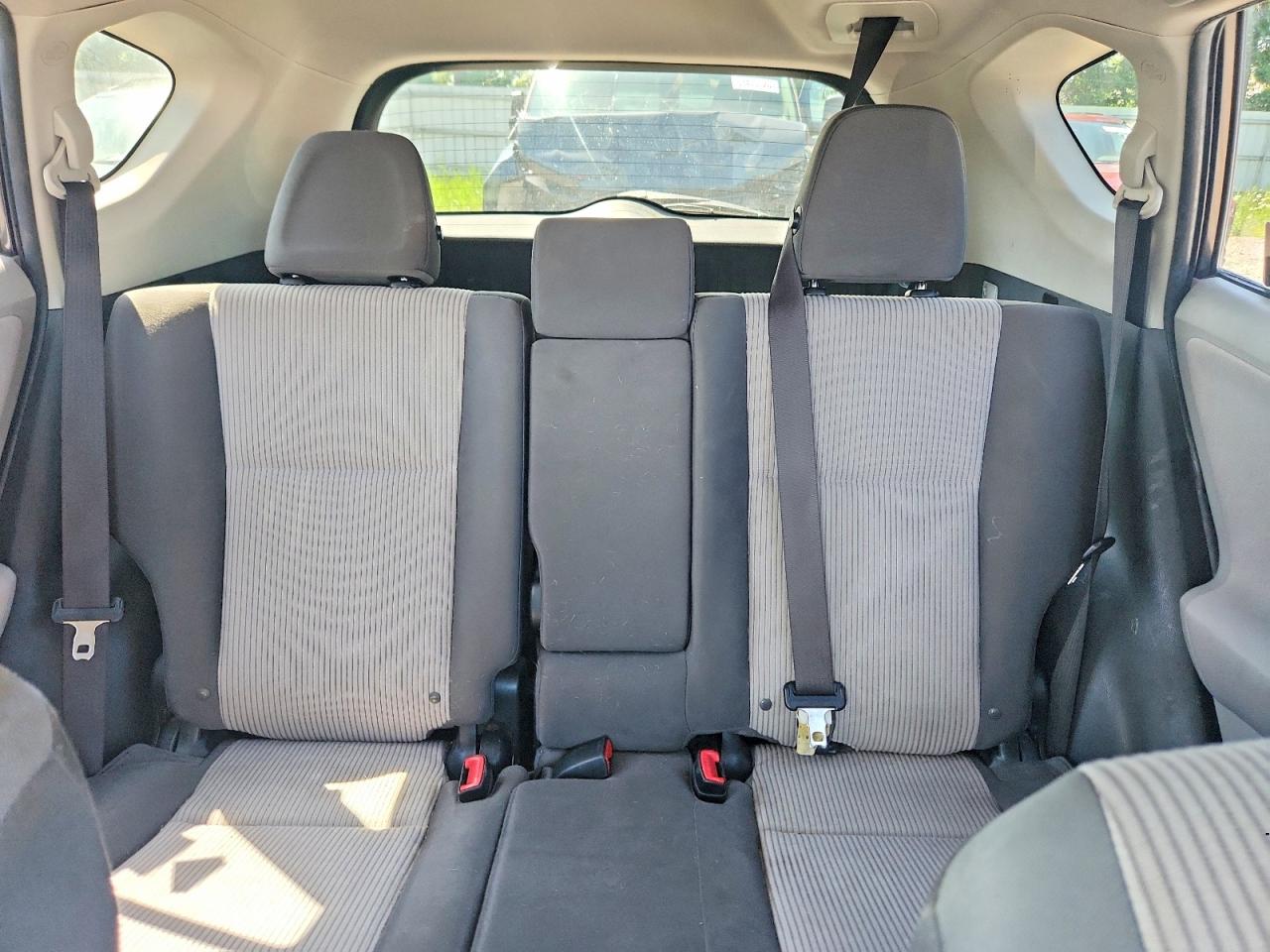 2013 Toyota Rav4 Le Gray vin: JTMBFREV4D5015660