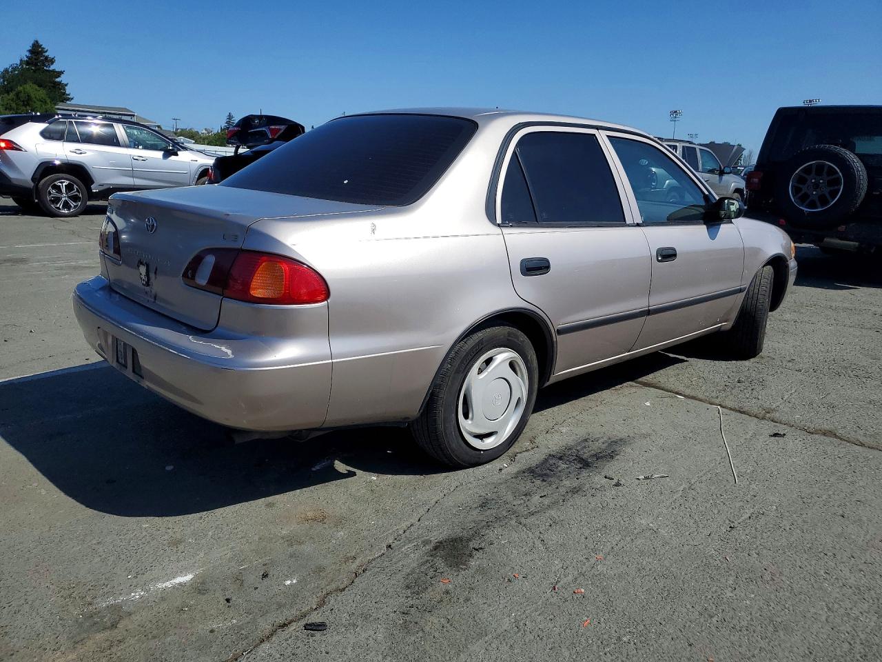 1999 Toyota Corolla Ve Cream vin: 1NXBR12E1XZ221974