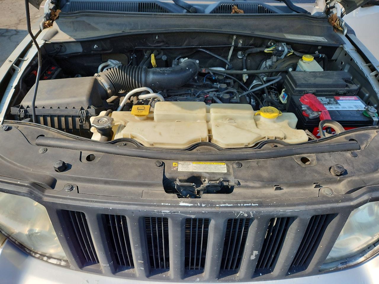 2010 Jeep Liberty Sport Silver vin: 1J4PN2GK5AW103913