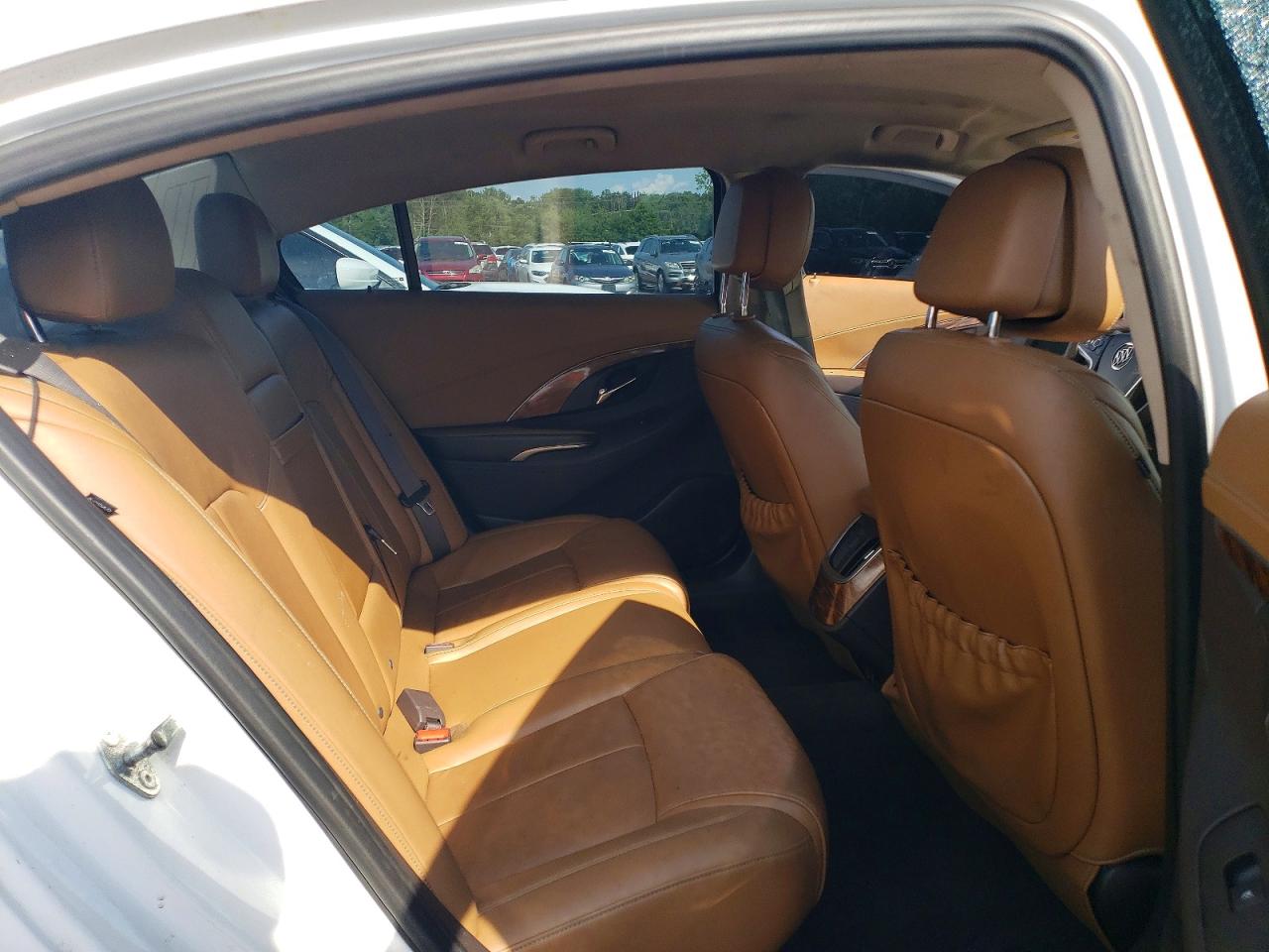 2014 Buick Lacrosse White vin: 1G4GB5GR9EF103413