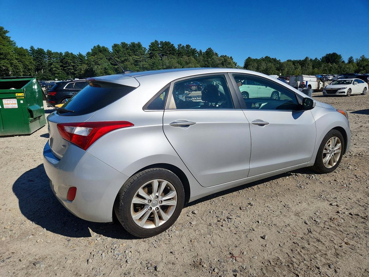 2014 Hyundai Elantra Gt Base Silver vin: KMHD35LH0EU166800