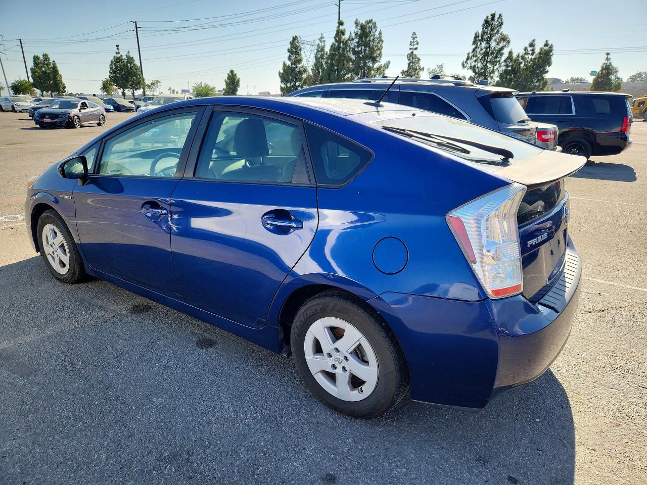 2011 Toyota Prius Two Blue vin: JTDKN3DU3B1384832