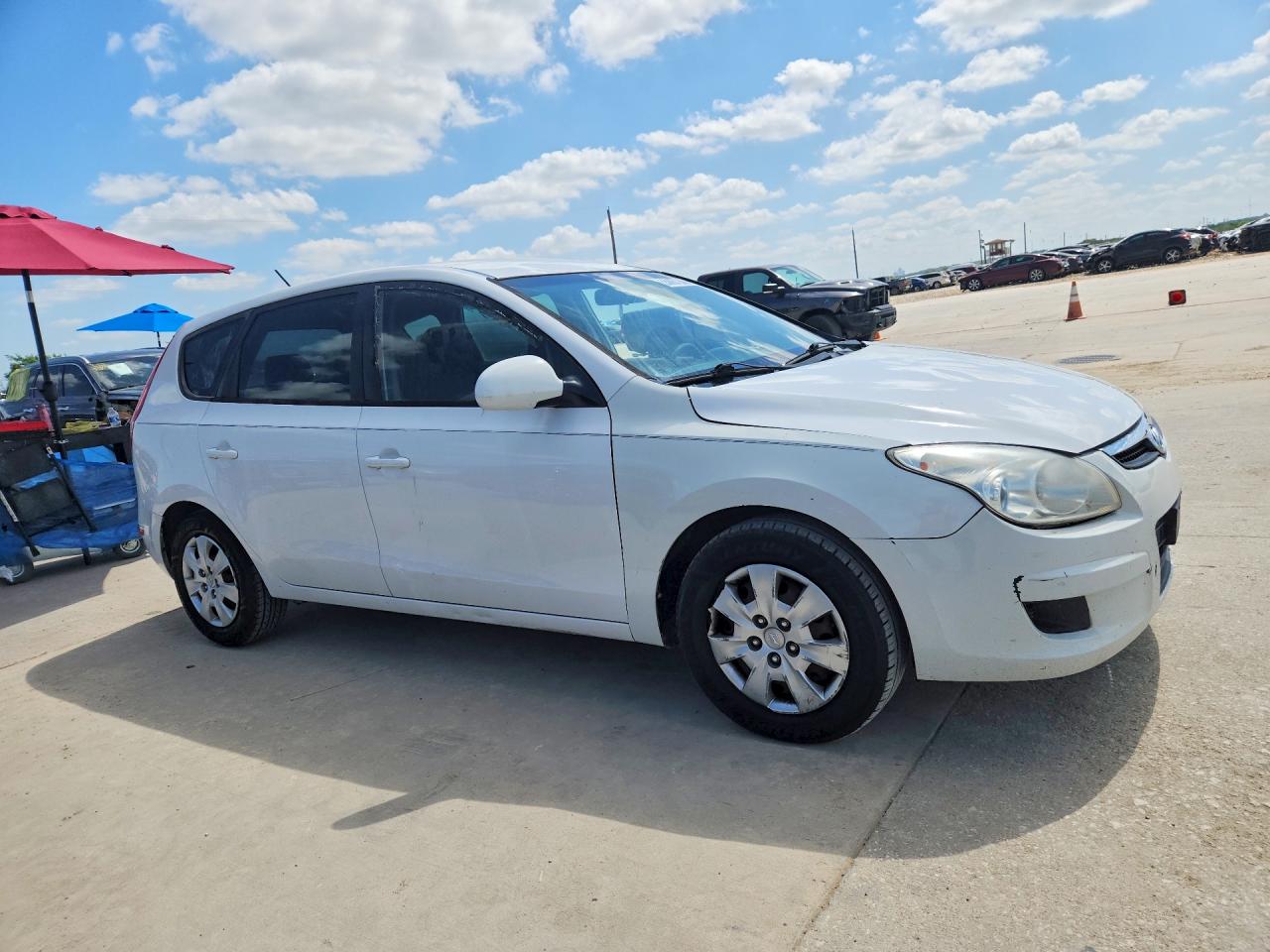 2011 Hyundai Elantra Touring Gls White vin: KMHDB8AE1BU111362