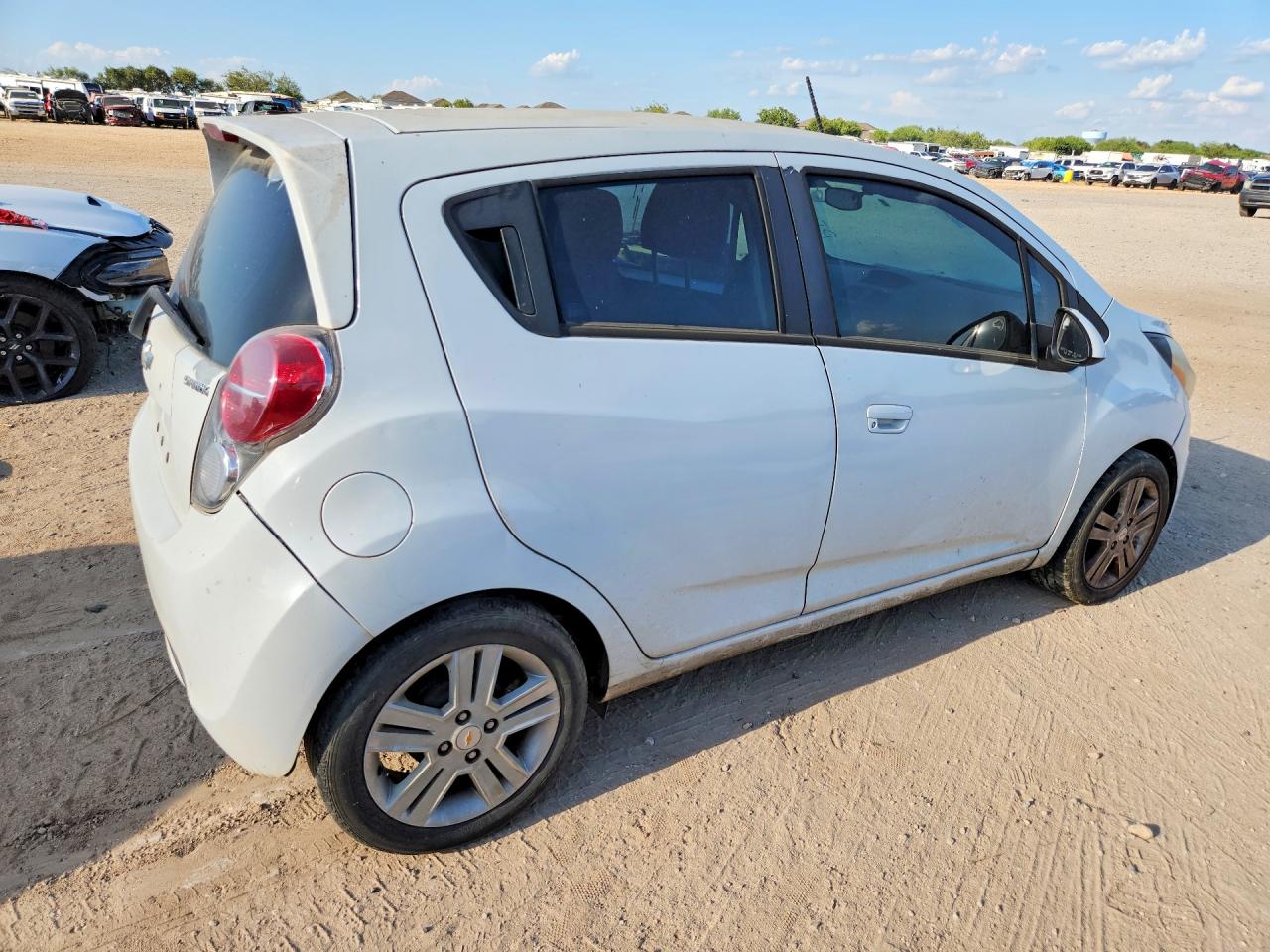 2014 Chevrolet Spark 1lt White vin: KL8CD6S98EC541456