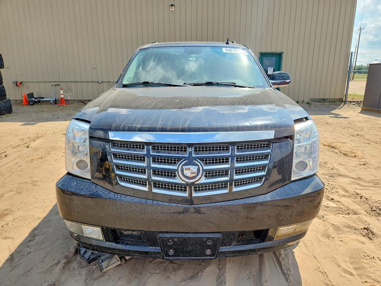 2010 Cadillac Escalade Esv Luxury Black vin: 1GYUKHEF1AR239619