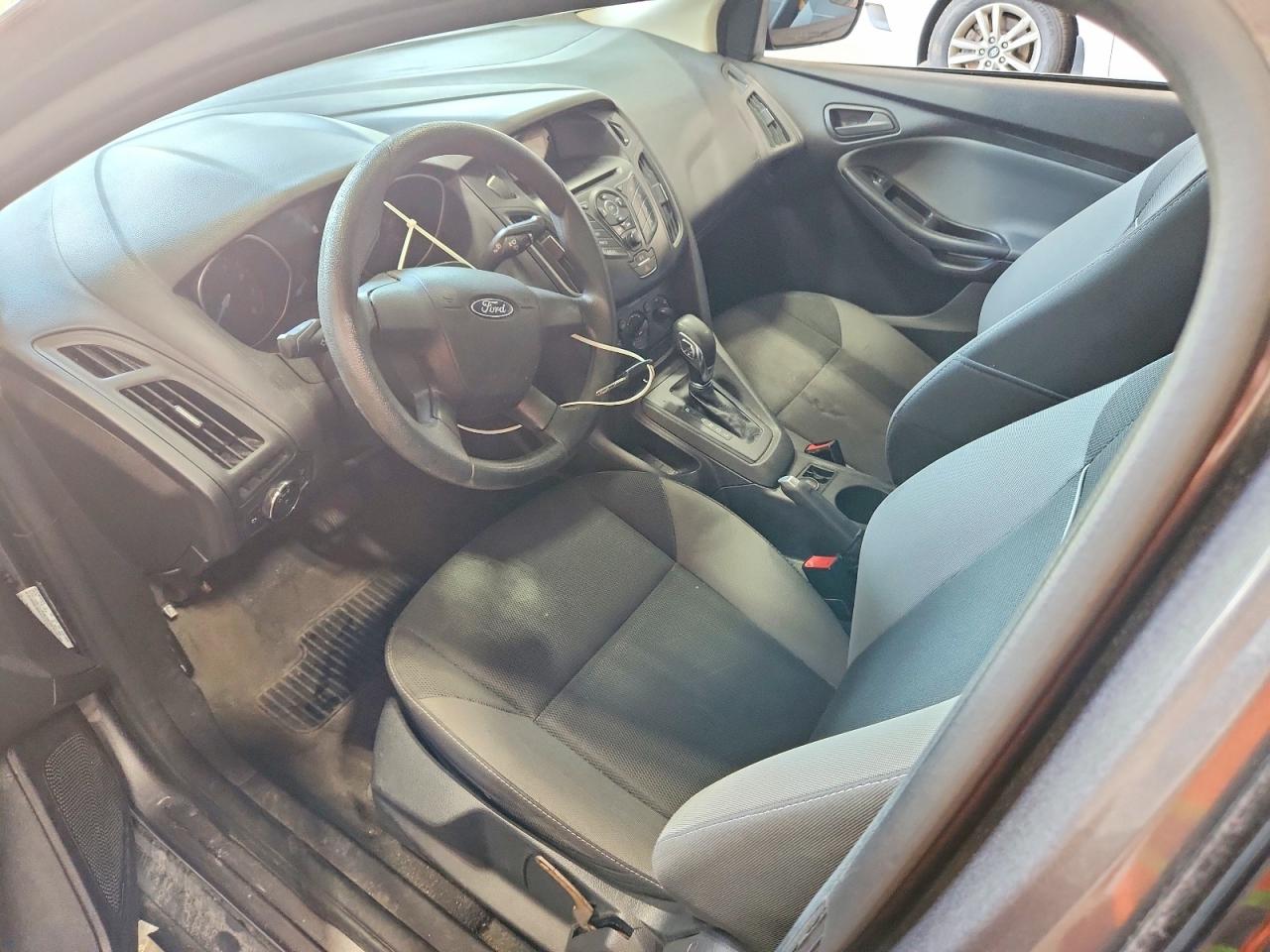 2014 Ford Focus S Gray vin: 1FADP3E2XEL291420