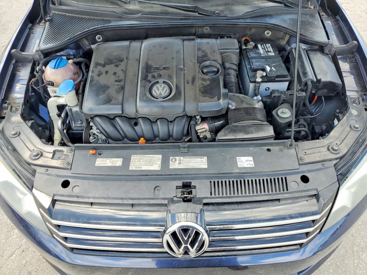 2012 Volkswagen Passat S Blue vin: 1VWAH7A36CC089152