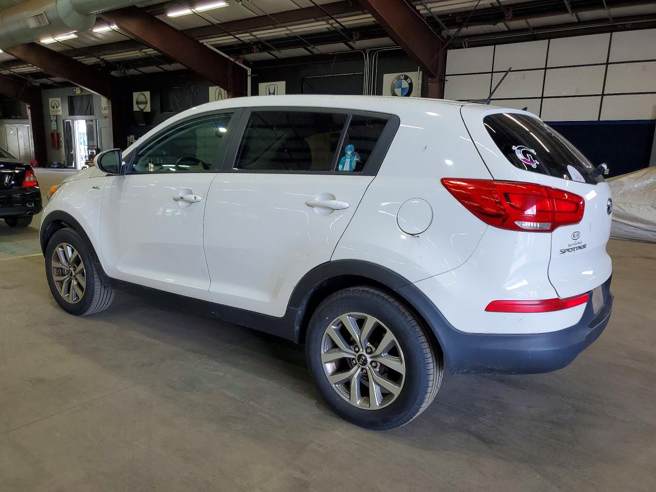 2015 Kia Sportage Lx Белый vin: KNDPBCAC1F7700869