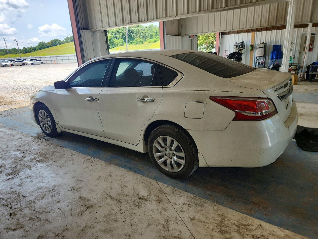 2013 Nissan Altima 2.5 White vin: 1N4AL3AP4DC122198