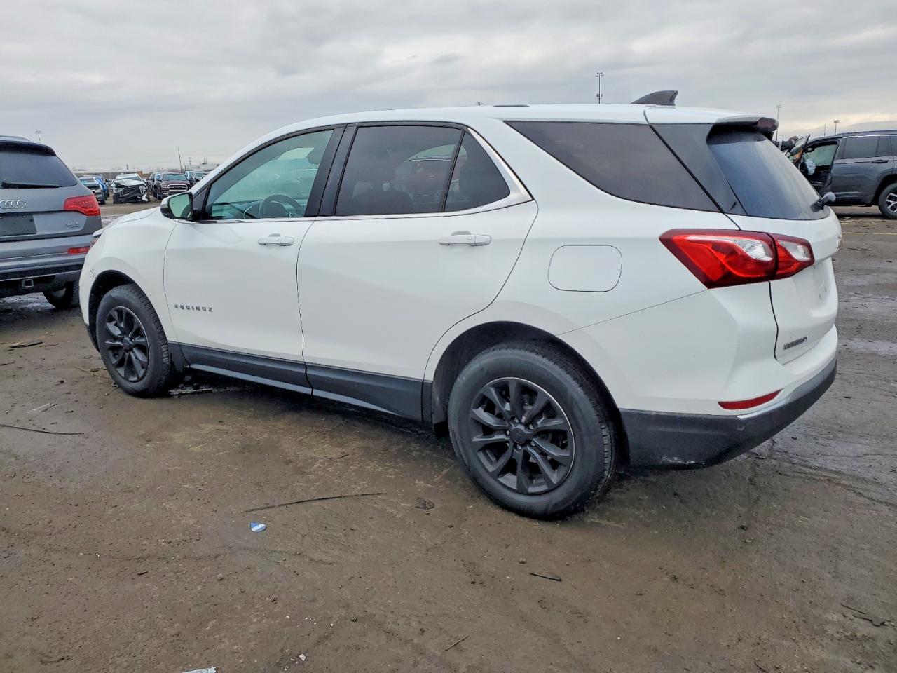 2018 Chevrolet Equinox Lt Белый vin: 2GNAXSEV6J6324361