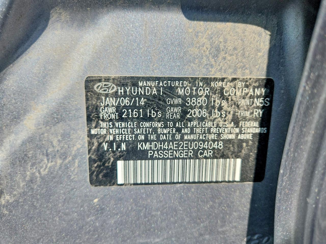 2014 Hyundai Elantra Limited Silver vin: KMHDH4AE2EU094048