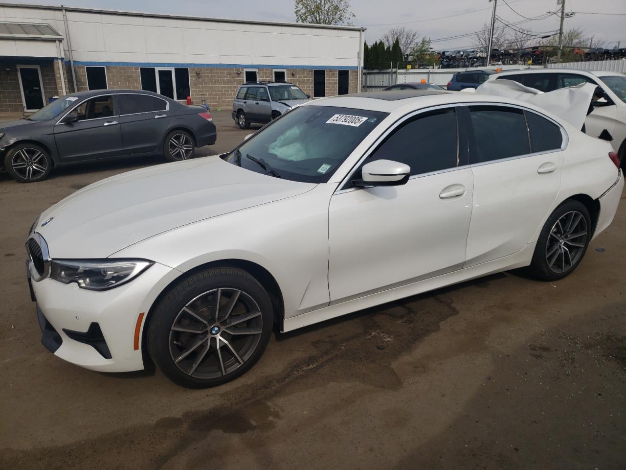 2021 Bmw 330xi    White vin: 3MW5R7J06M8B63280