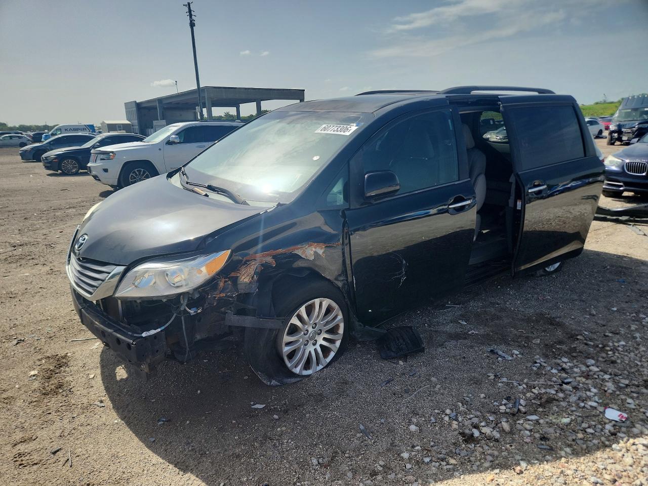 2015 Toyota Sienna Xle Premium 8-passenger Black vin: 5TDYK3DC1FS571201