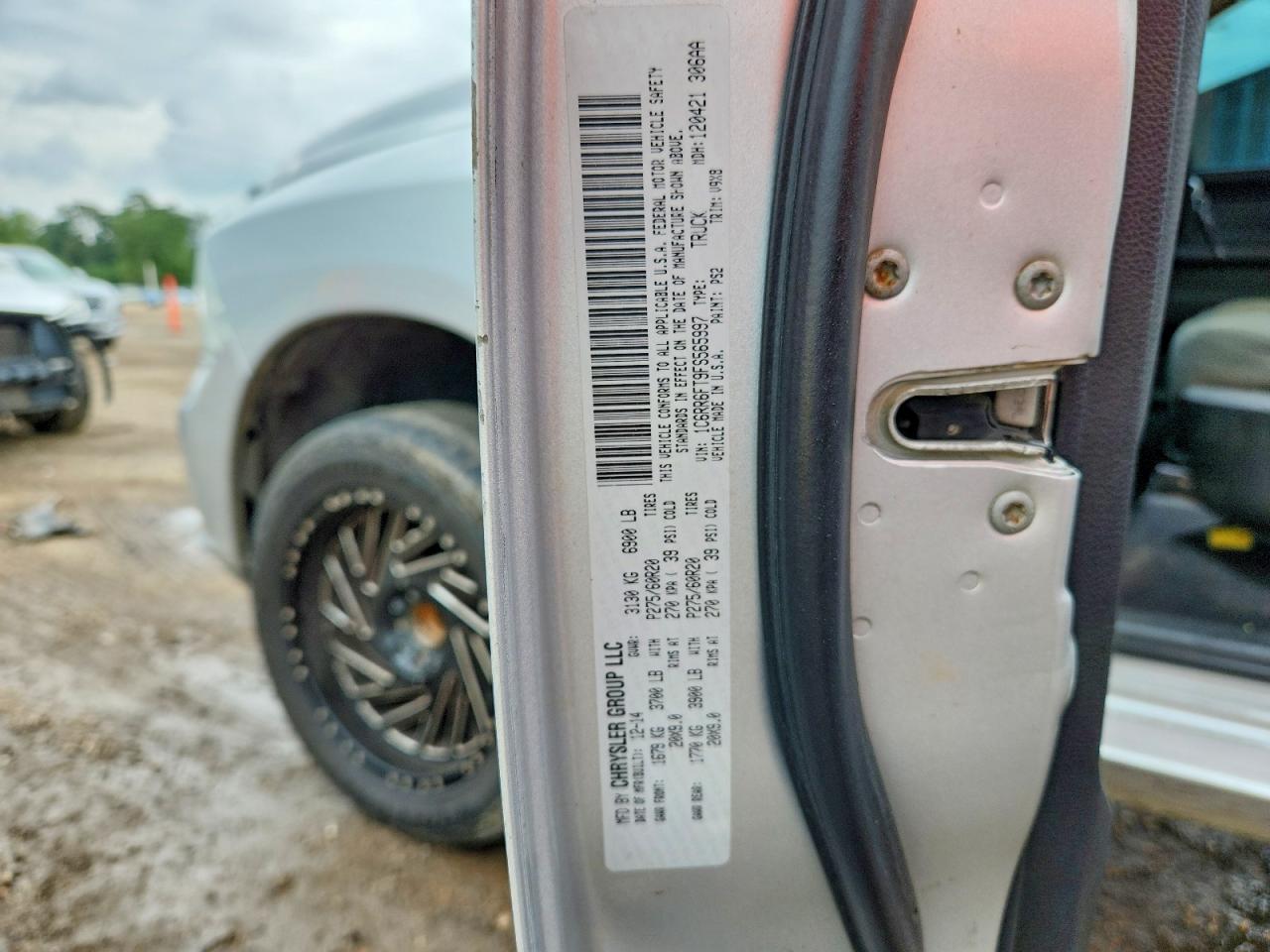 2015 Ram 1500 St Silver vin: 1C6RR6FT9FS565997