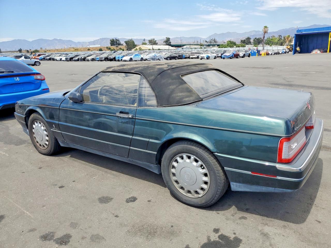 1993 Cadillac Allante Green vin: 1G6VS3398PU129105