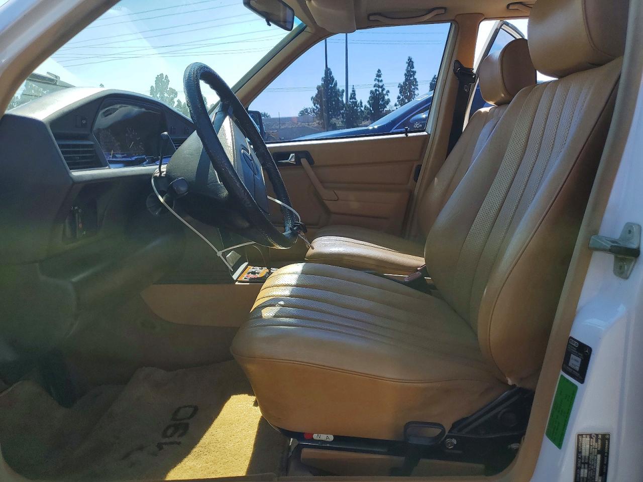 1988 Mercedes-benz 190 D 2.5 White vin: WDBDB26D4JF455030