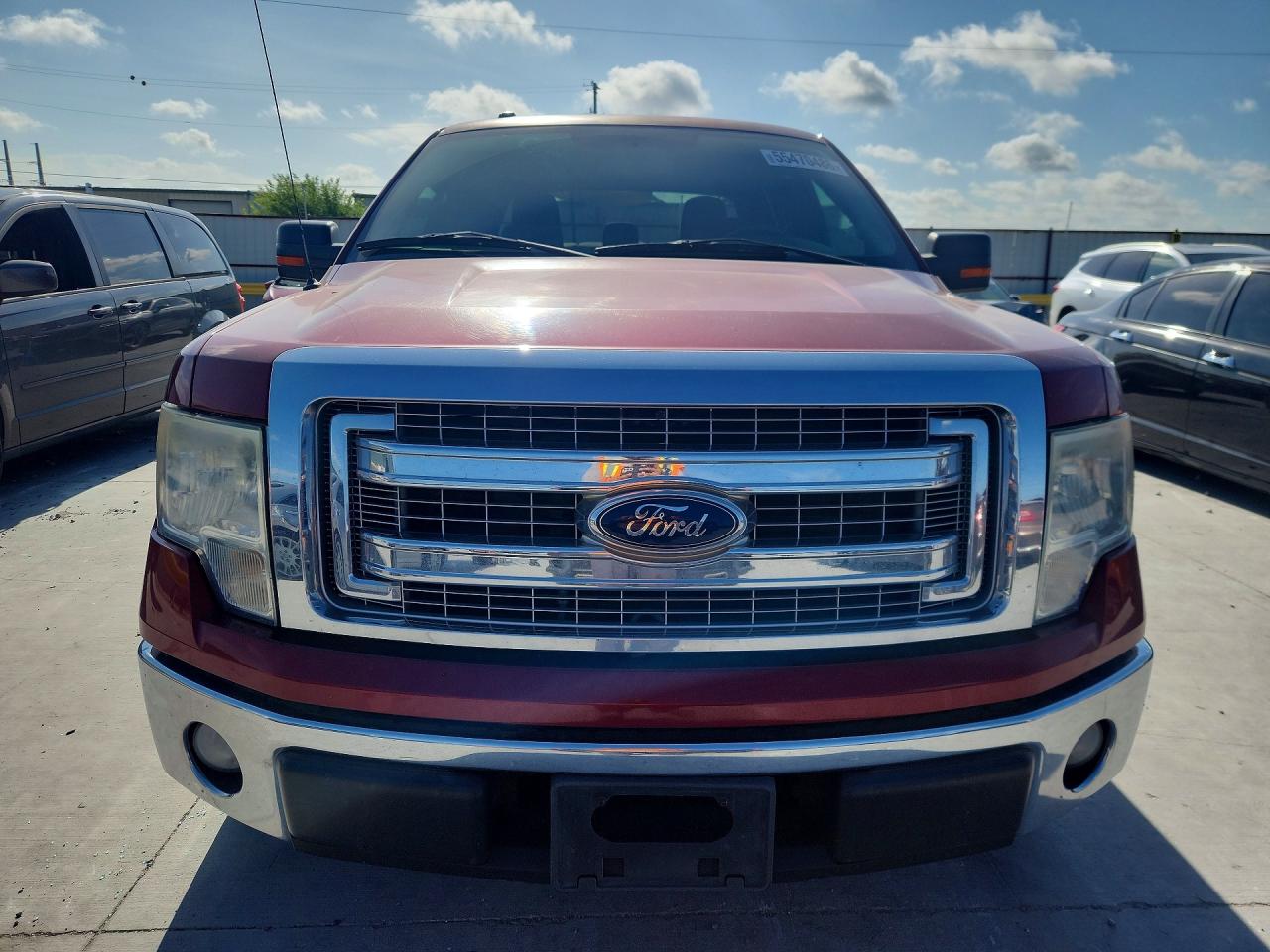 2014 Ford F150 Supercrew Red vin: 1FTFW1CF2EKD50532