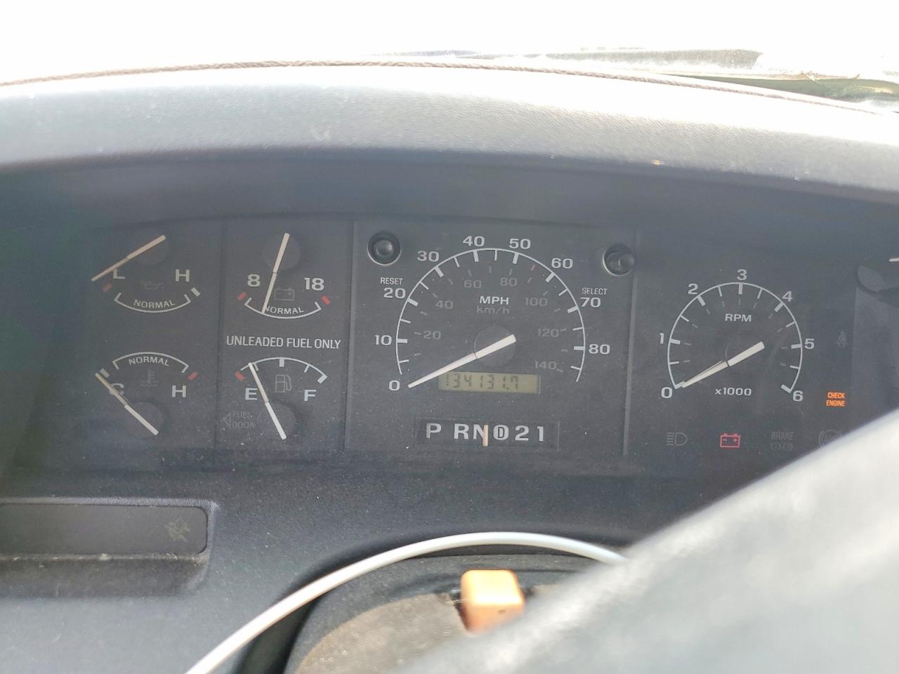 1995 Ford Bronco U100 White vin: 1FMEU15NXSLB15819