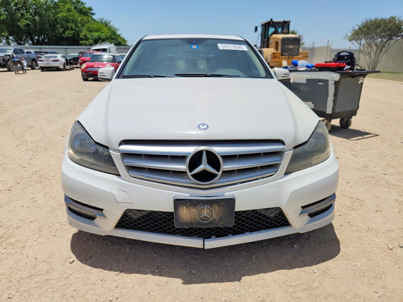 2013 Mercedes-benz C 250 White vin: WDDGF4HB6DA771191