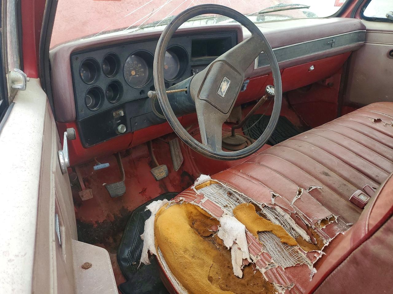 1982 Chevrolet C20 Красный vin: 1GCGC24M6CS186036