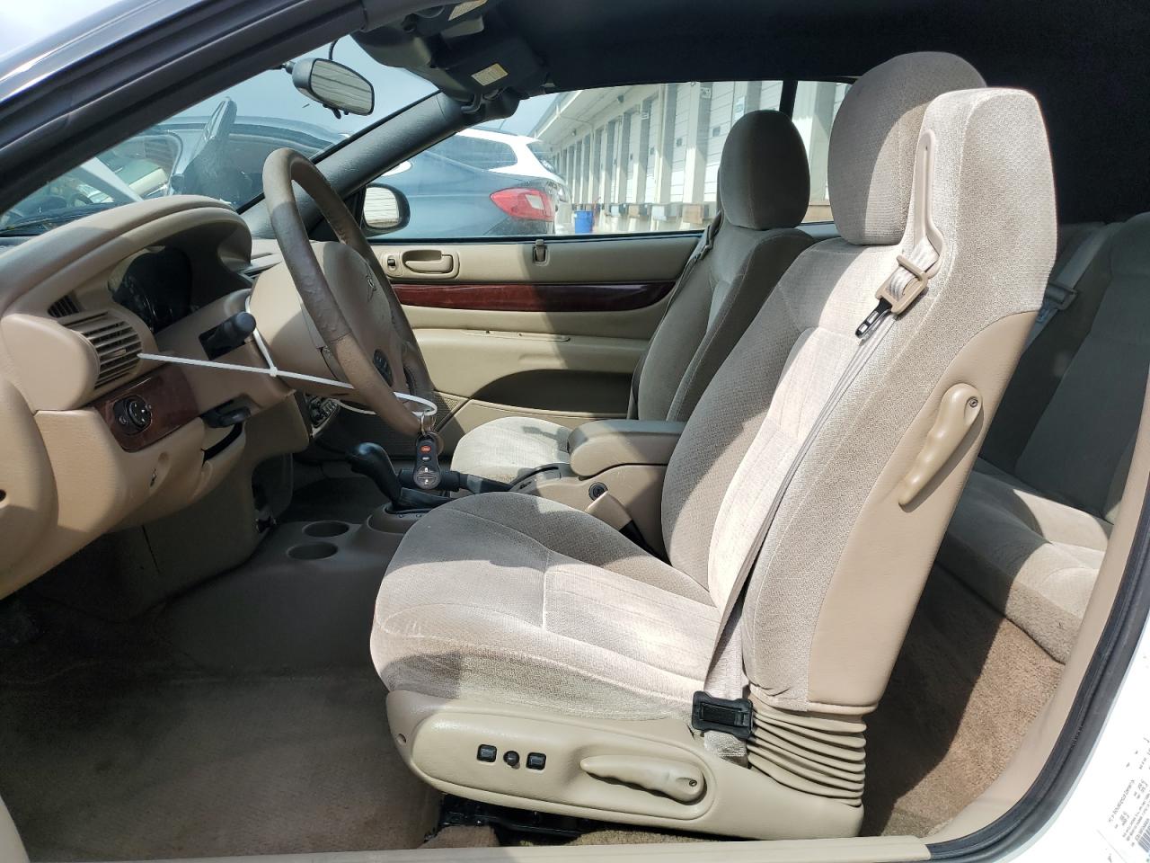 2002 Chrysler Sebring Lxi White vin: 1C3EL55R72N309234