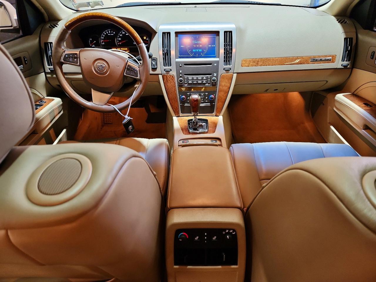 2008 Cadillac Sts White vin: 1G6DZ67A080132375