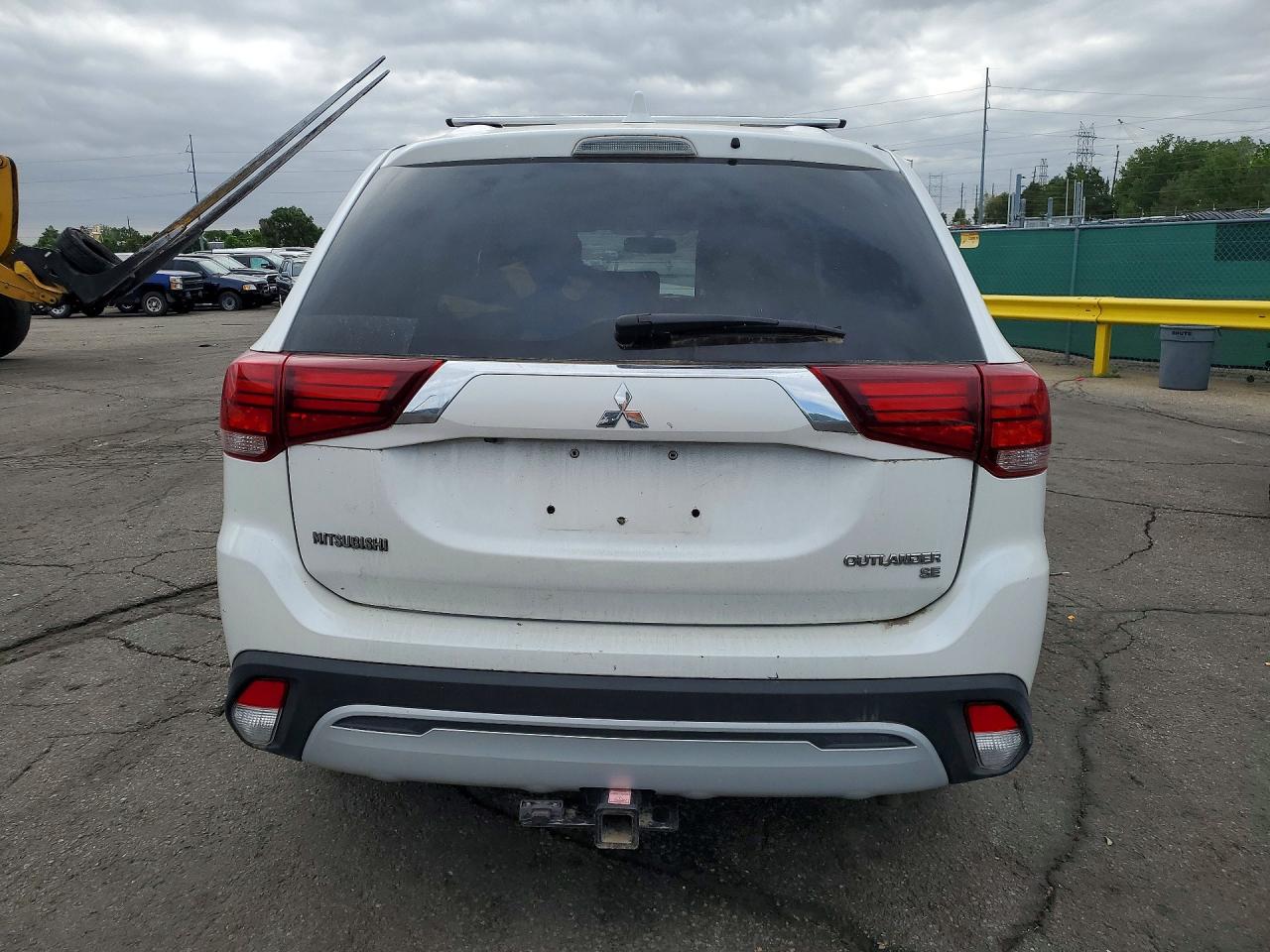 2019 Mitsubishi Outlander Se Белый vin: JA4AD3A32KZ055450