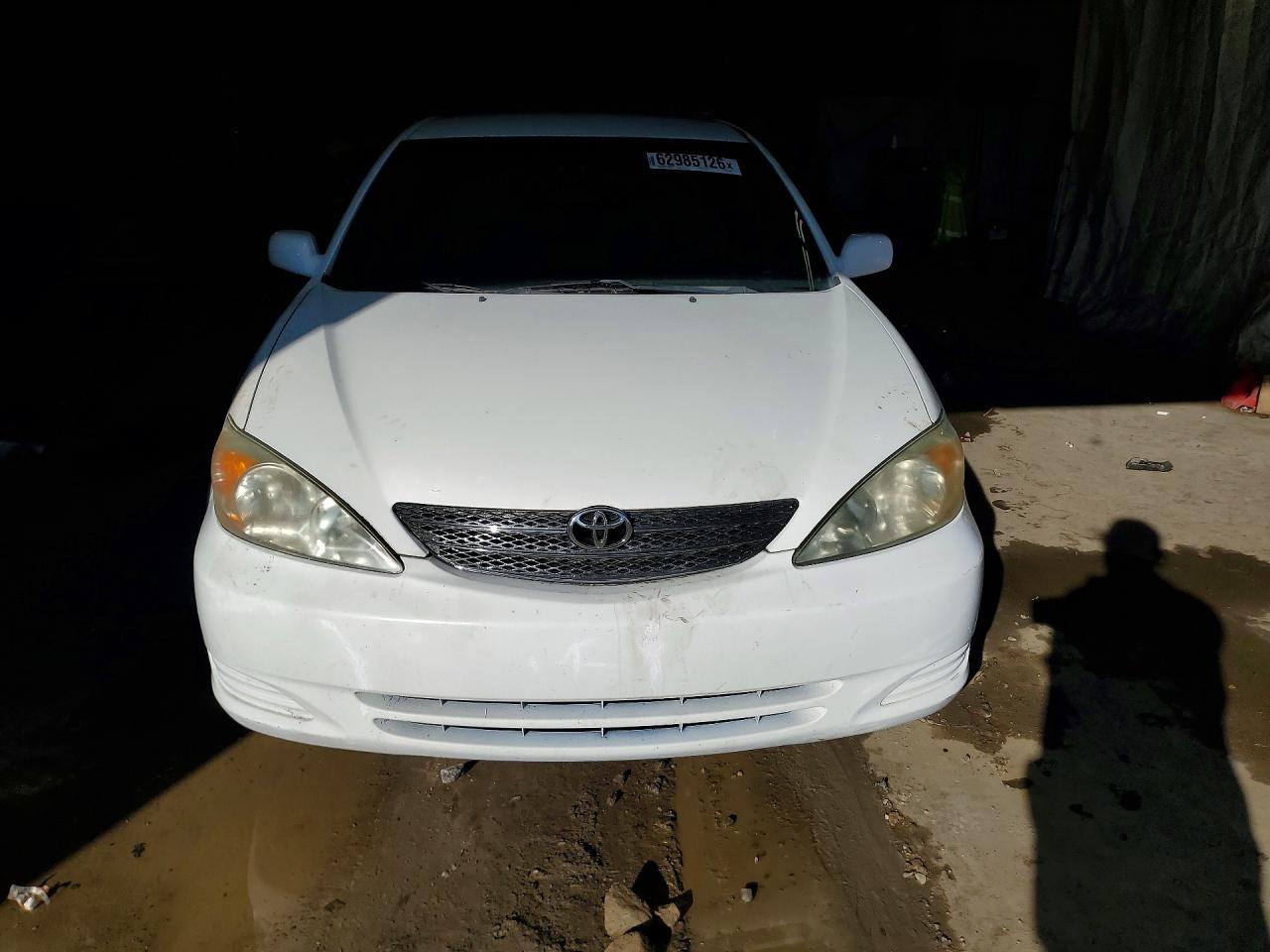 2002 Toyota Camry Le White vin: 4T1BE32K42U038266