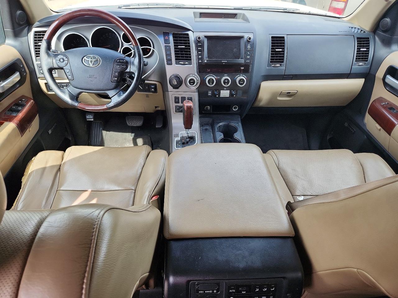 2013 Toyota Sequoia Platinum White vin: 5TDYY5G1XDS049622