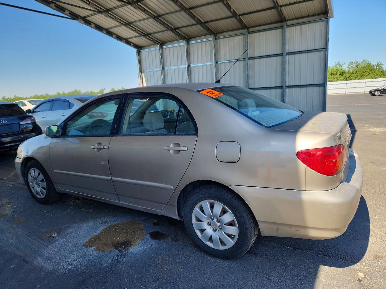 2004 Toyota Corolla Le Золотой vin: 1NXBR32E64Z258140