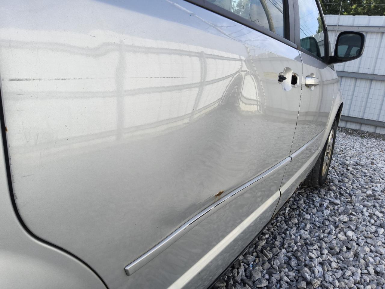 2010 Dodge Grand Caravan Se Серебряный vin: 2D4RN4DE7AR219554 Damage: Right Sliding Door, Dent(S) W/ Paint Dmg, > 12 Inches