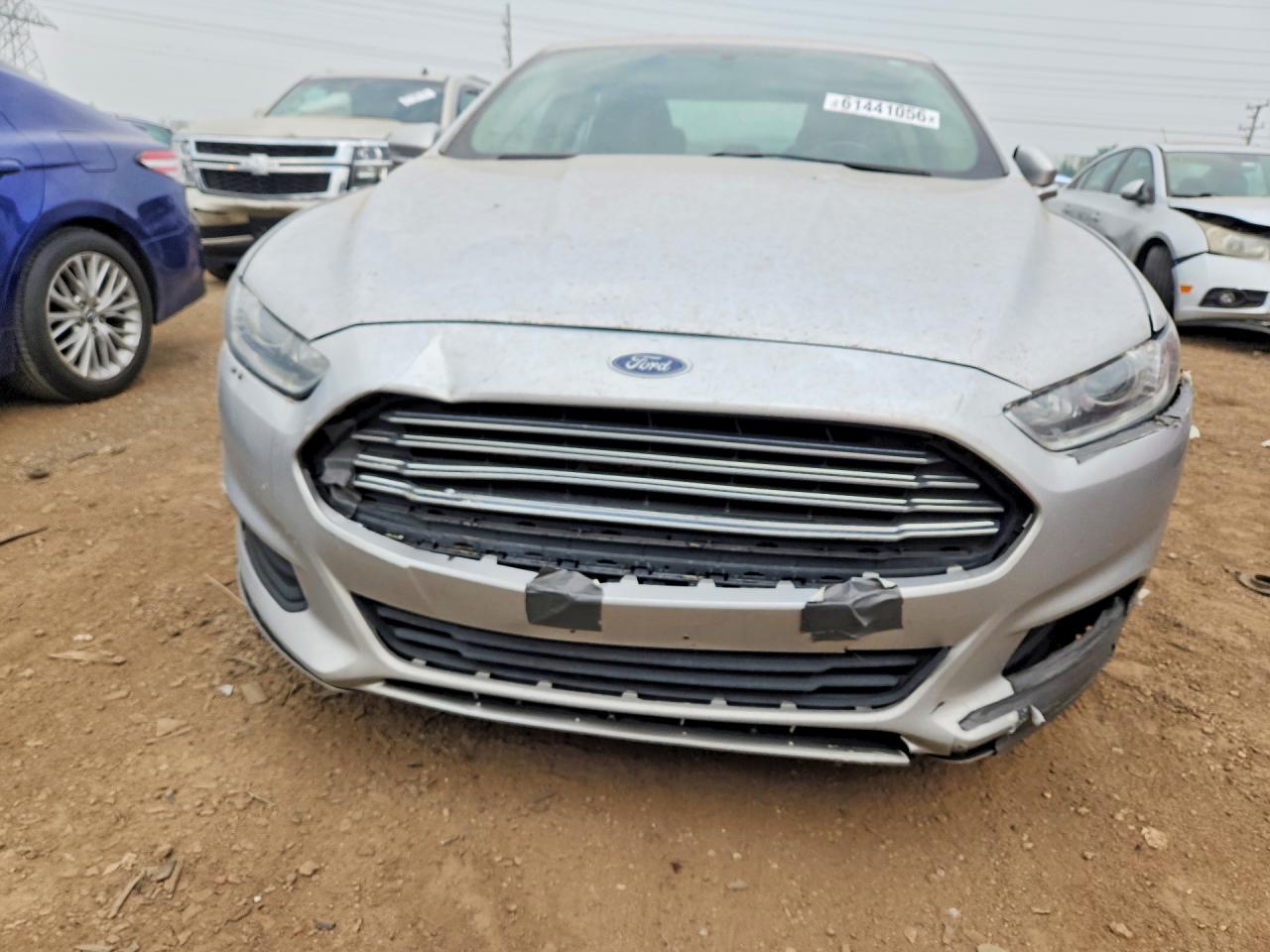 2015 Ford Fusion Se Серебряный vin: 1FA6P0H74F5102734