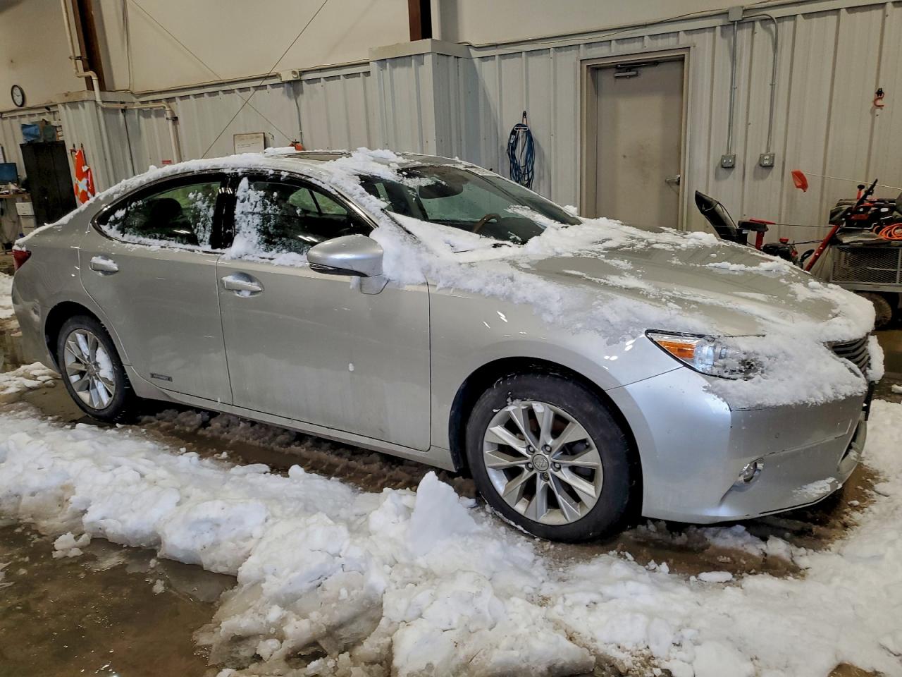 2014 Lexus Es 300h Silver vin: JTHBW1GG7E2045205