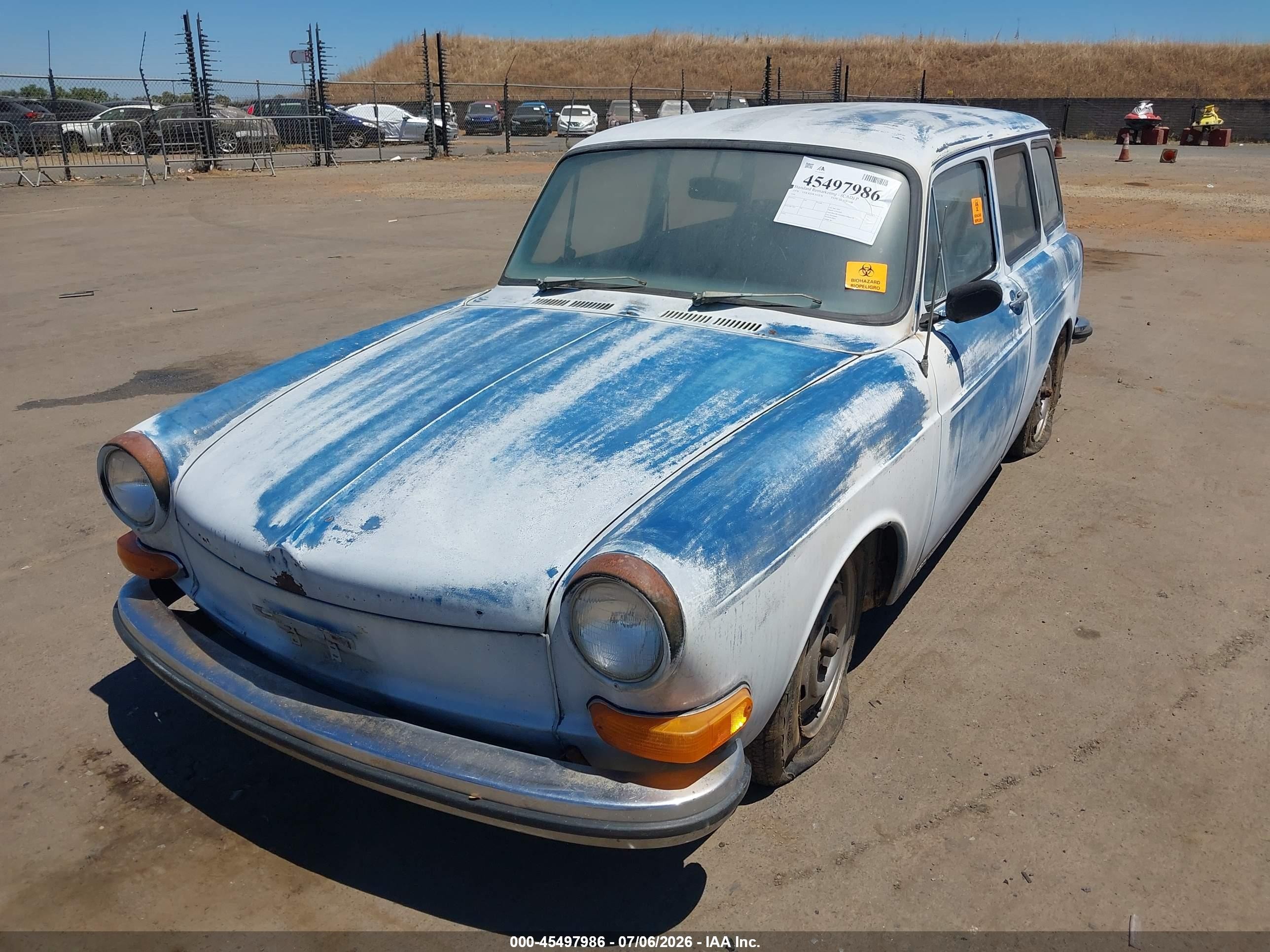 1970 Volkswagen Squareback Sedan Blue vin: 3602246074