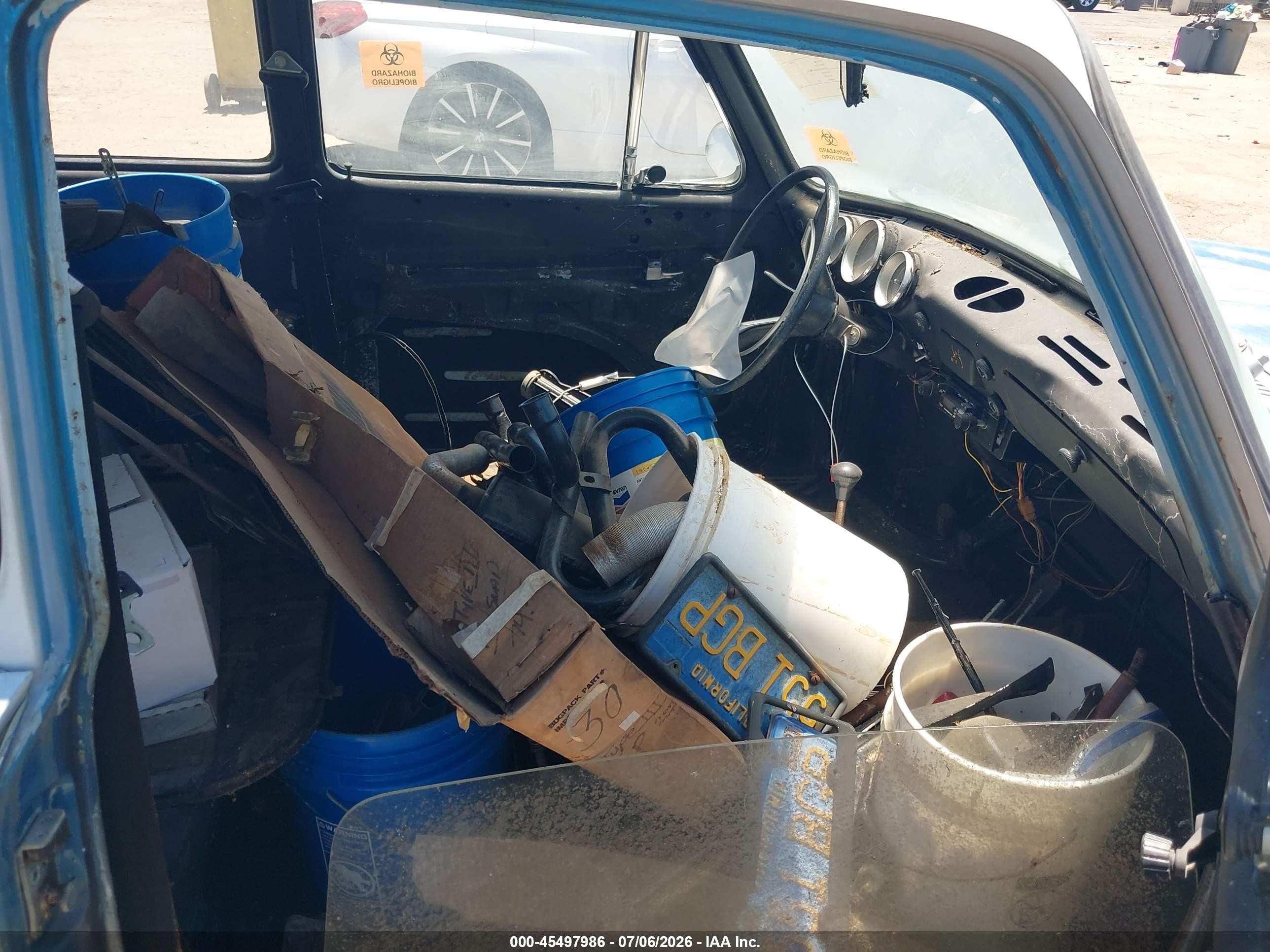 1970 Volkswagen Squareback Sedan Blue vin: 3602246074