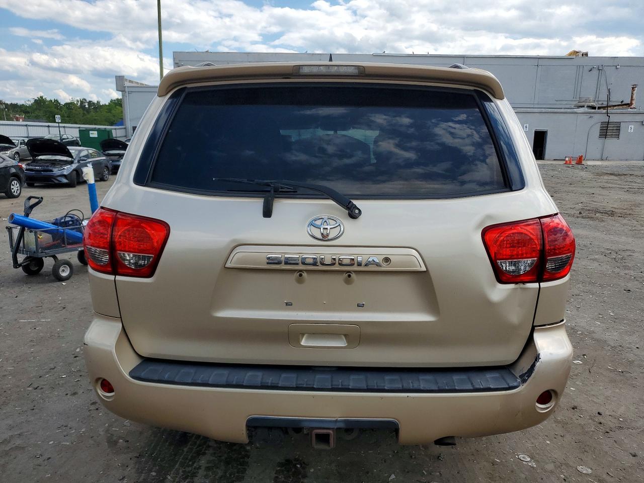 2012 Toyota Sequoia Sr5 Gold vin: 5TDZM5G17CS003986